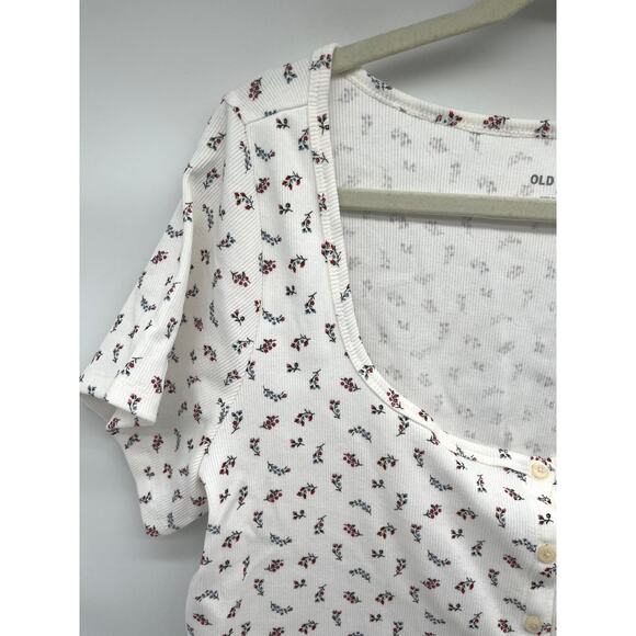 OLD NAVY NWT Short Sleeve Top, Button Up, 2X Plus Size - Picture 2 of 6